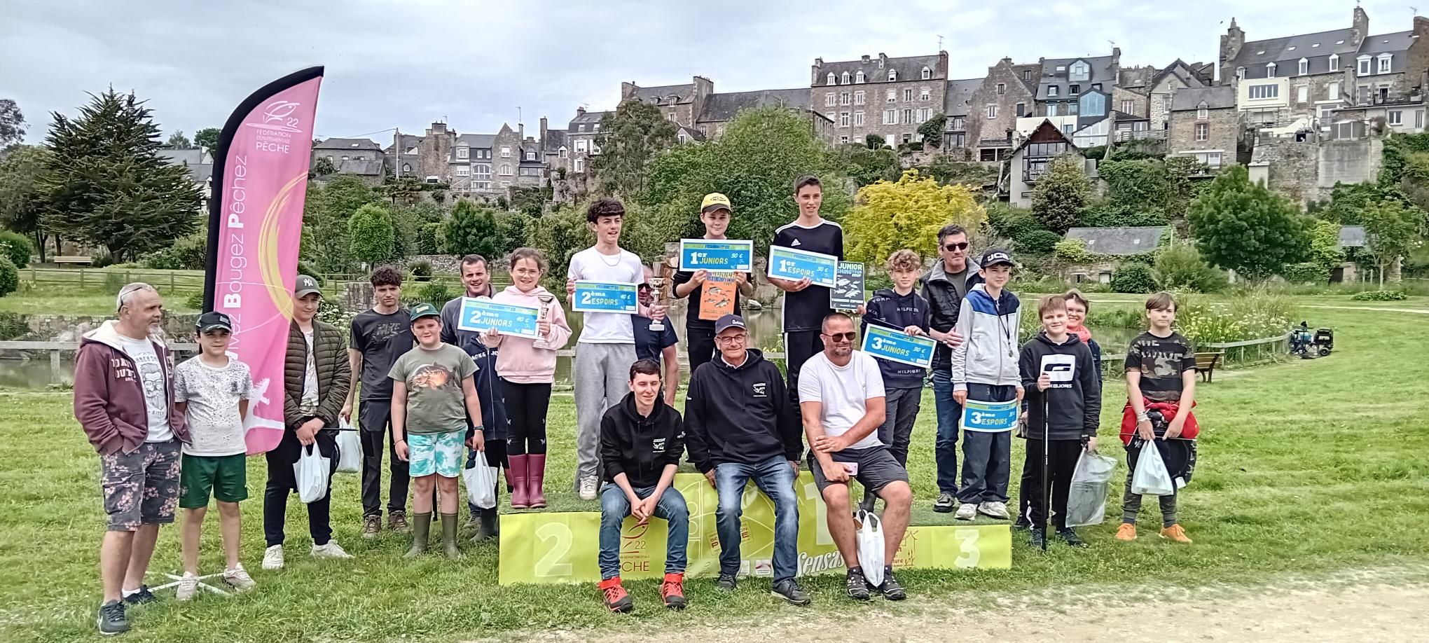 Podium junior et espoir de la première manche de pêche au coup du Junior Fishing Tour du 25/05/2024